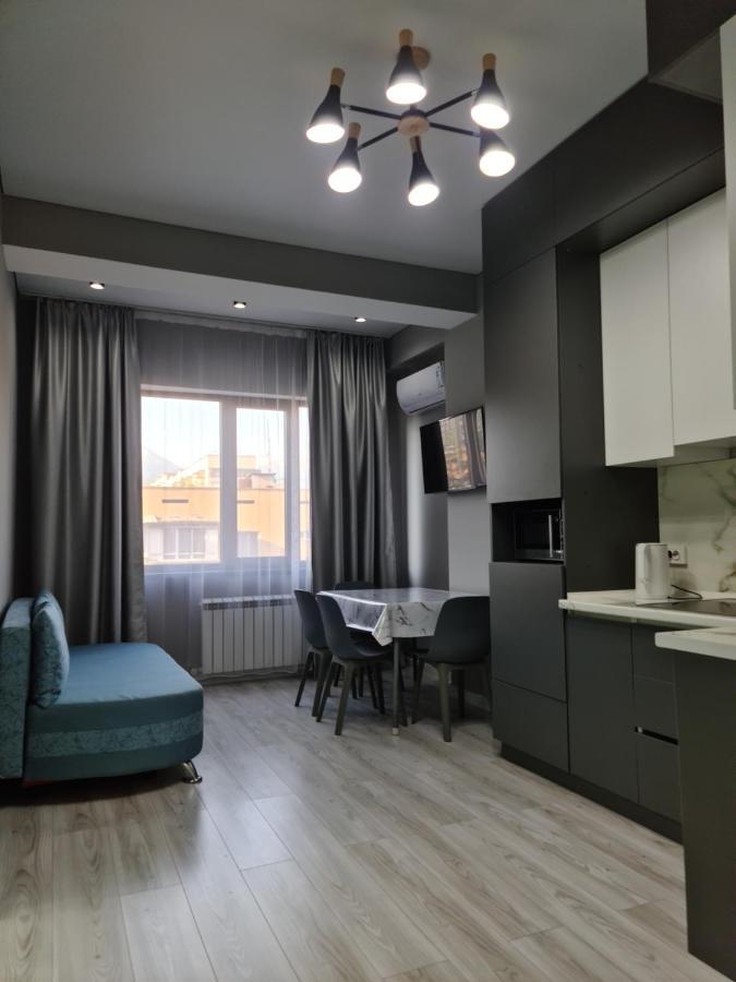 Nur-ay Na Shevchenko Apartment Almaty